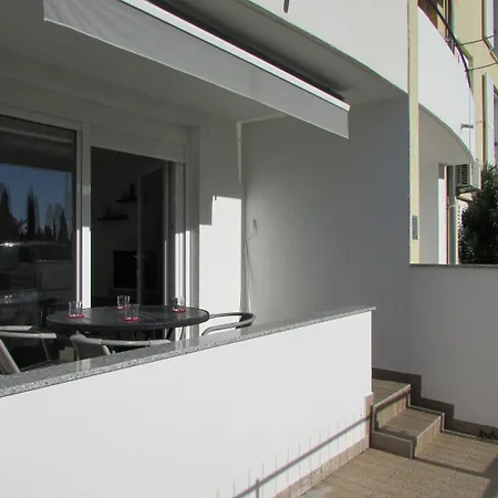 Daire Charmantes Nur 300 Meter Zum Mit Wifi, Klima, Privatparkplatz *